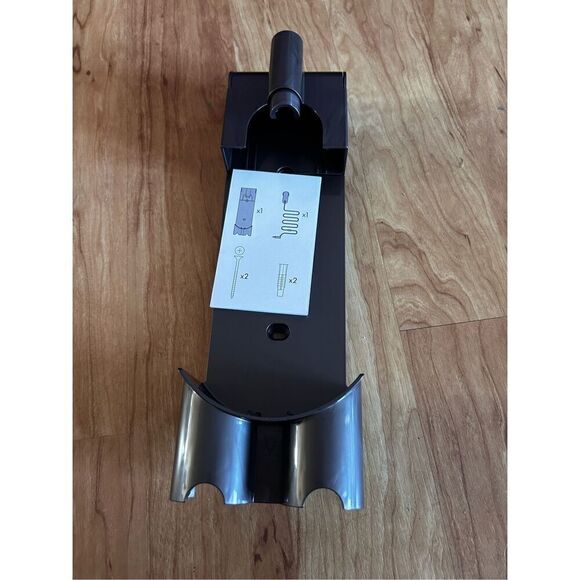 Handheld Dyson Screw In Wall Mount Docking Station Part No. T103241 for v7 and v - Picture 1 of 6